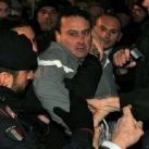 thumbs berlusconi se fait agresser 008 Berlusconi se fait agresser (10 photos)