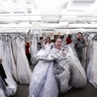 thumbs la course pour les robes de mariee 005 La course pour les robes de mariée (14 photos)
