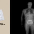 thumbs protester tsa x ray scanners 004 Protester avec des sous vêtements contre le TSA X Ray Scanners (17 photos)
